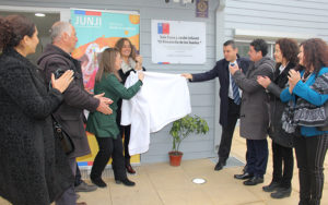 Autoridades inauguran el primer jardín infantil de la localidad de Peor es Nada