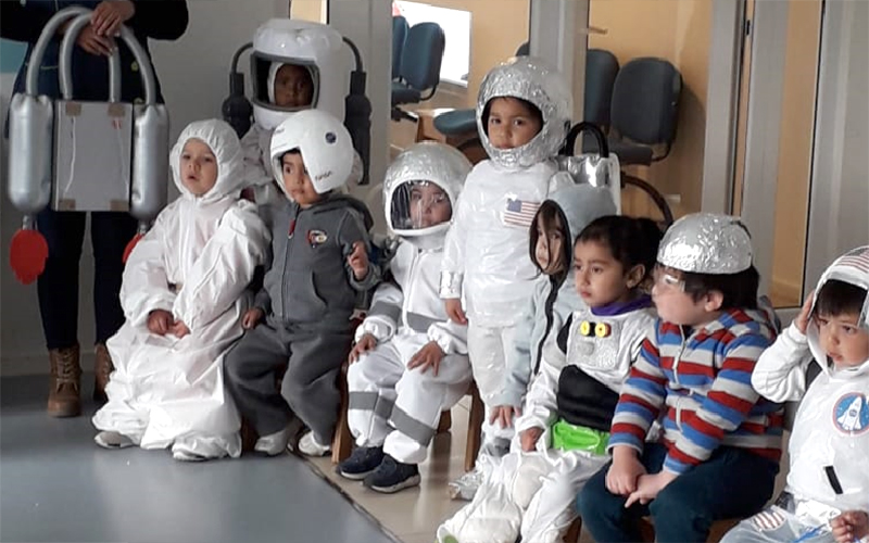 Con desfile de astronautas párvulos cierran proyecto educativo “Viajando al espacio”