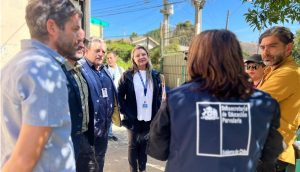 Vicepresidenta Ejecutiva de JUNJI realizó amplio despliegue por las zonas siniestradas de Valparaíso para coordinar planes de acción ante la emergencia